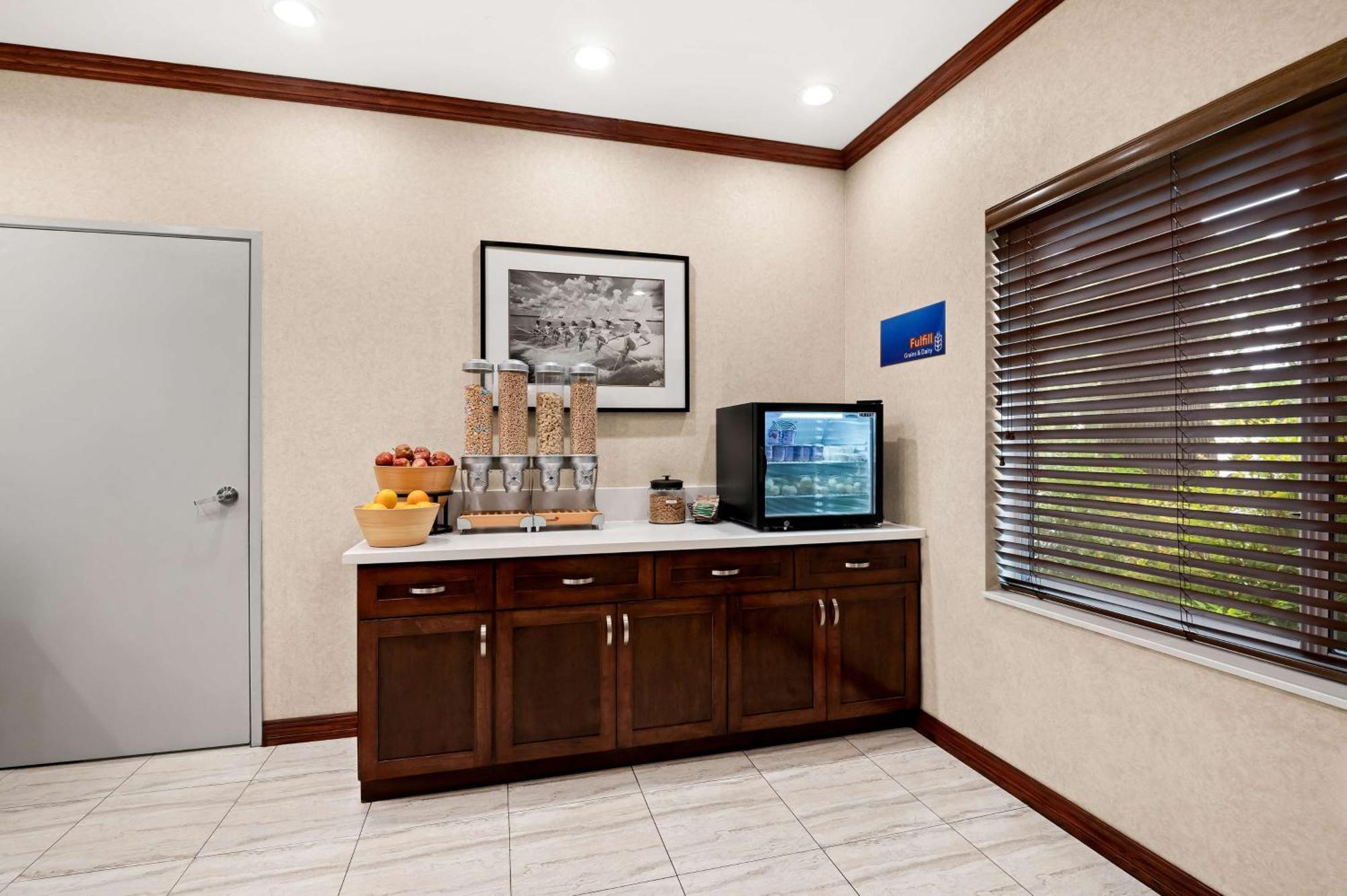 Best Western Ontario Mills Mall Ngoại thất bức ảnh